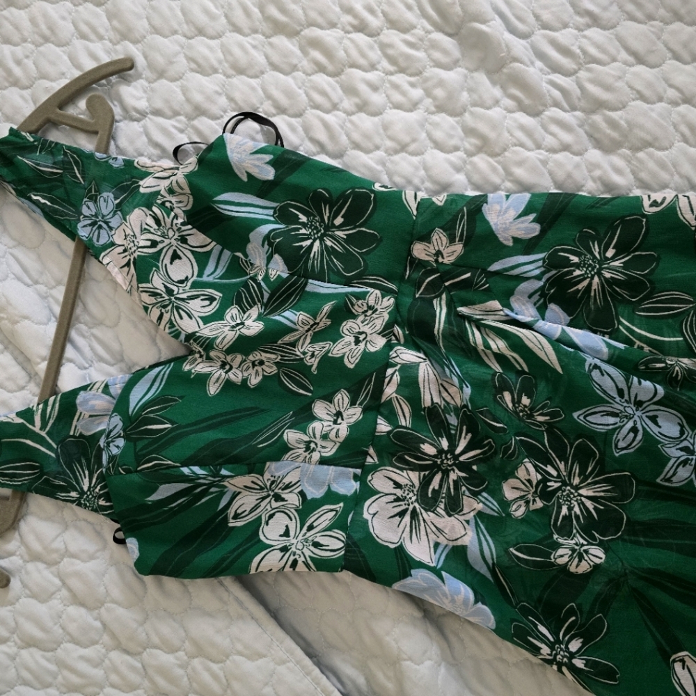 Guess size 0 Green Summer Dress